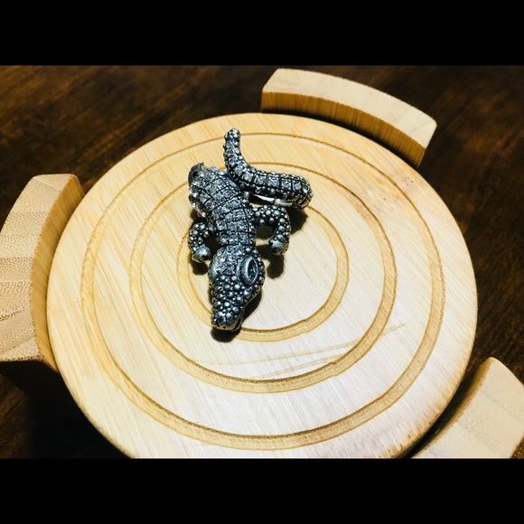 Ring 🦎 - Picture 3 of 5